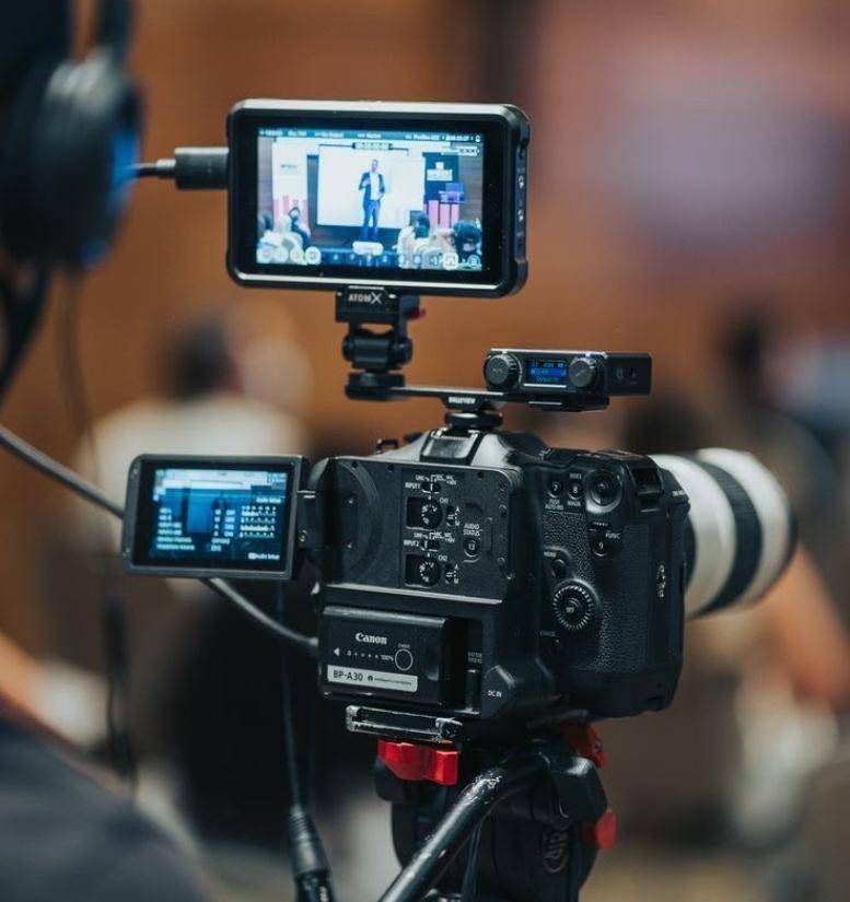 Media and film gear